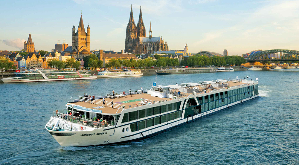 cruise ship
